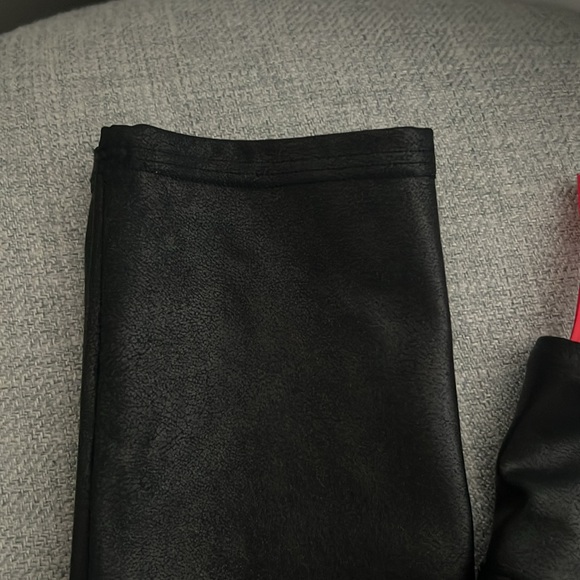 Women’s SPANX Leggings Faux Leather High Waisted Black Shiny Small Petite - Picture 4 of 8